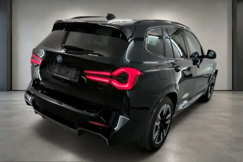 BMW iX3 (Seria X) din 2023 cu 139.869 km - oferta BMW253844 - foto 2