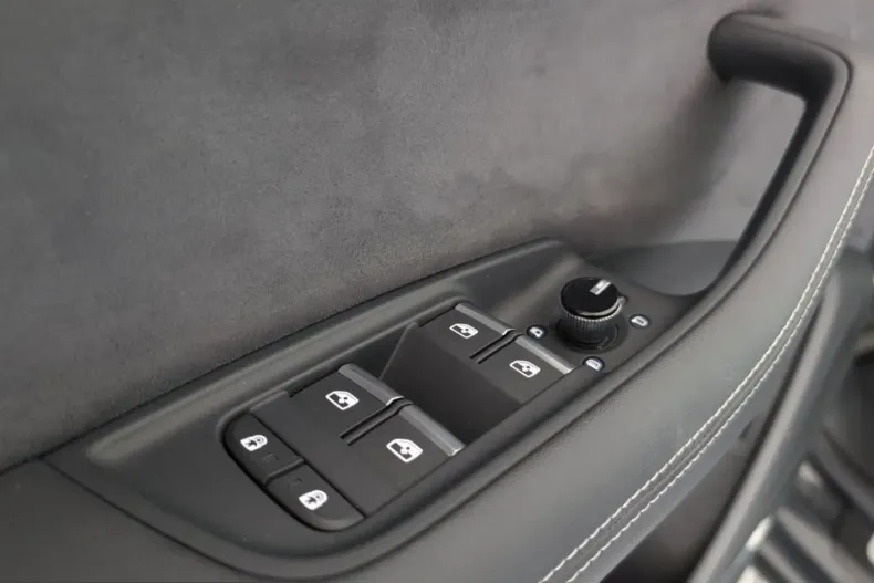 Audi SQ8 din 2023 cu 31.023 km - oferta AUD253853 - foto 30