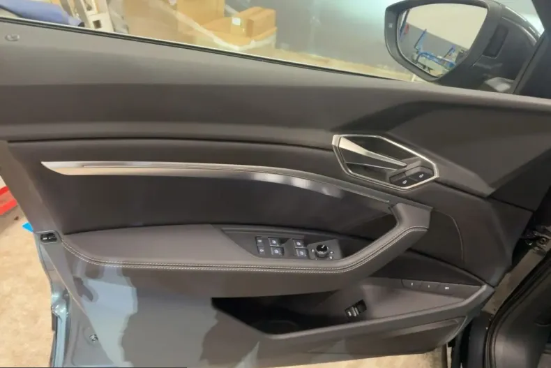 Audi Q8 din 2023 cu 23.114 km - oferta AUD253857 - foto 14
