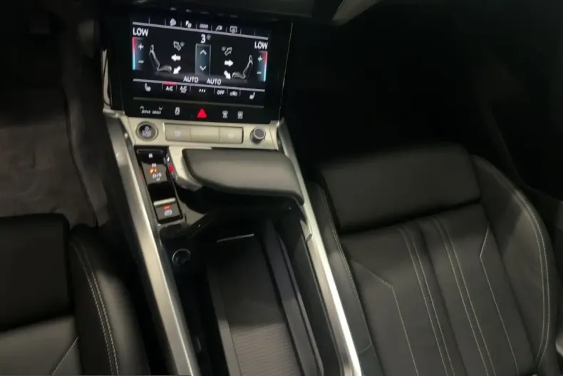 Audi Q8 din 2023 cu 23.114 km - oferta AUD253857 - foto 15