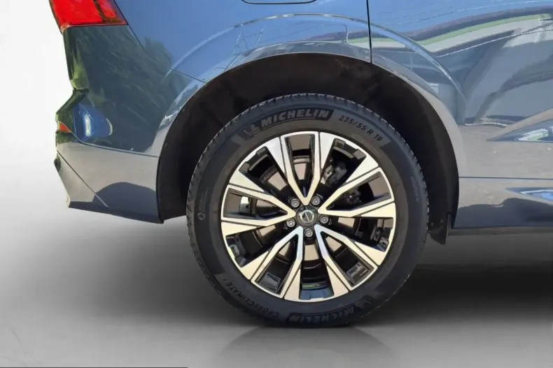 Volvo XC60 din 2023 cu 37.840 km - oferta VOL253867 - foto 23