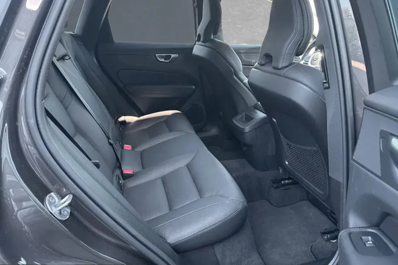 Volvo XC60 din 2025 cu 32.000 km - oferta VOL253868 - foto 5