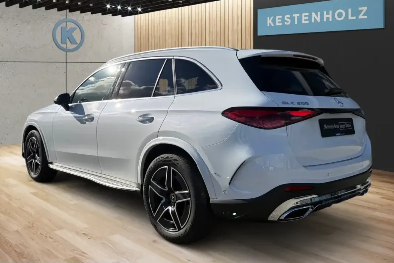 Mercedes-Benz GLC 200 (Clasa GLC) din 2024 cu 5.427 km - oferta MER253870 - foto 3