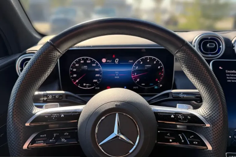 Mercedes-Benz GLC 200 (Clasa GLC) din 2024 cu 5.427 km - oferta MER253870 - foto 7