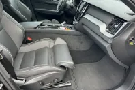 Volvo XC60 din 2025 cu 17.862 km - oferta VOL253871 - foto 13