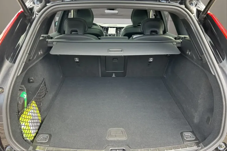 Volvo XC60 din 2025 cu 17.862 km - oferta VOL253871 - foto 14