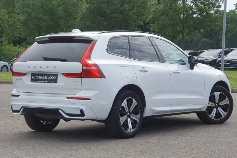 Volvo XC60 din 2023 cu 37.655 km - oferta VOL253872 - foto 2