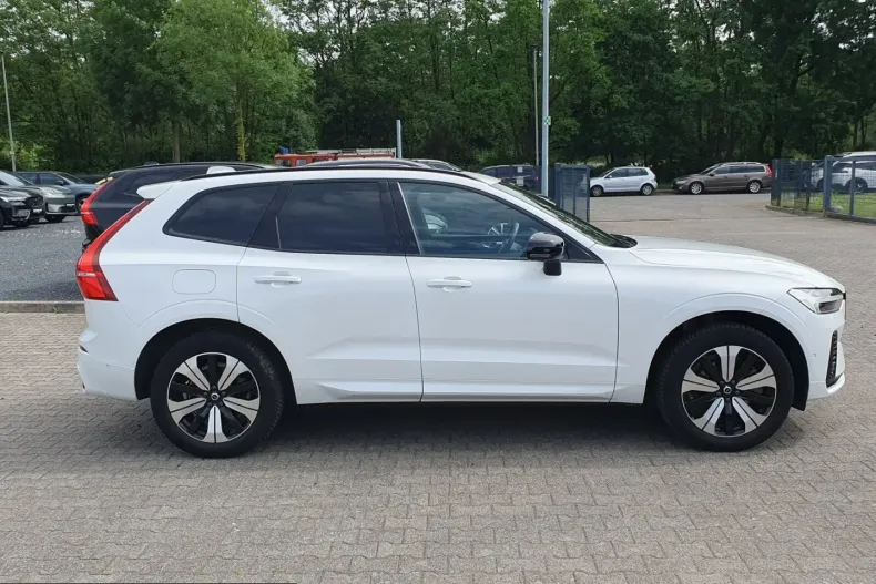 Volvo XC60 din 2023 cu 37.655 km - oferta VOL253872 - foto 6