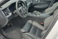 Volvo XC60 din 2023 cu 37.655 km - oferta VOL253872 - foto 16