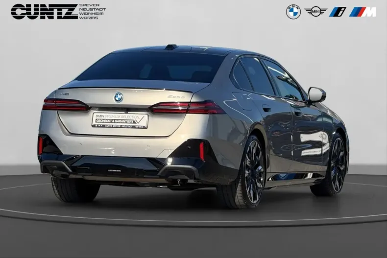 BMW 550 (Seria 5) din 2025 cu 17.154 km - oferta BMW253873 - foto 5