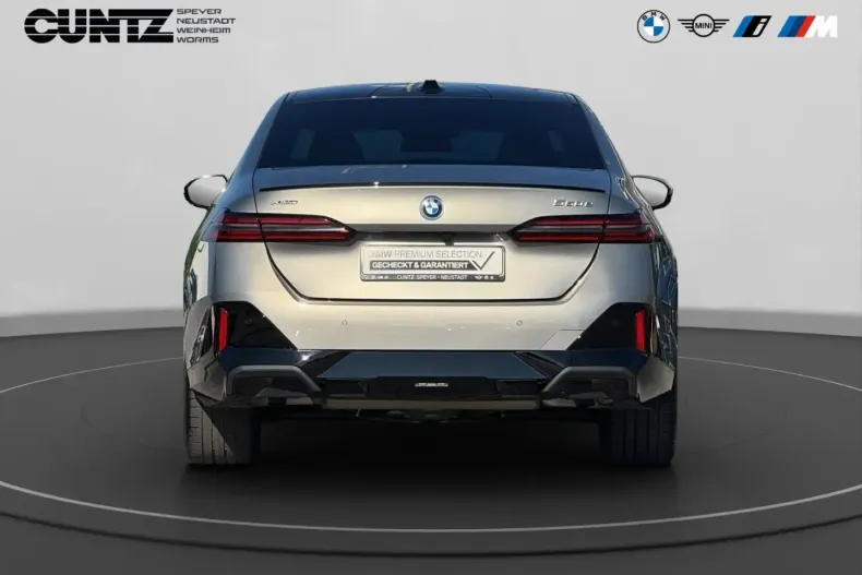BMW 550 (Seria 5) din 2025 cu 17.154 km - oferta BMW253873 - foto 6