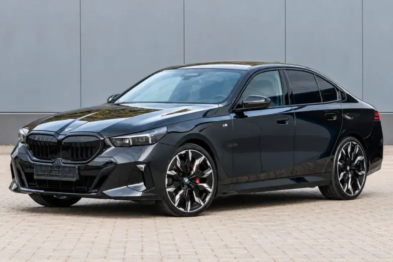 BMW 540 (Seria 5) din 2025 cu 53.800 km - oferta BMW253875 - foto 1