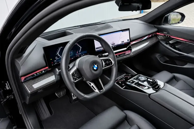 BMW 540 (Seria 5) din 2025 cu 53.800 km - oferta BMW253875 - foto 17