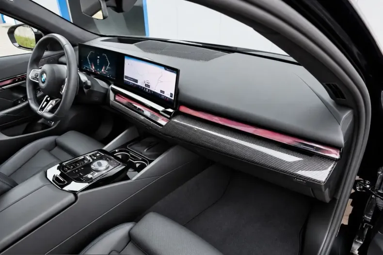 BMW 540 (Seria 5) din 2025 cu 53.800 km - oferta BMW253875 - foto 18