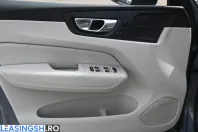 Volvo XC60 din 2023 cu 36.100 km - oferta VOL253876 - foto 4
