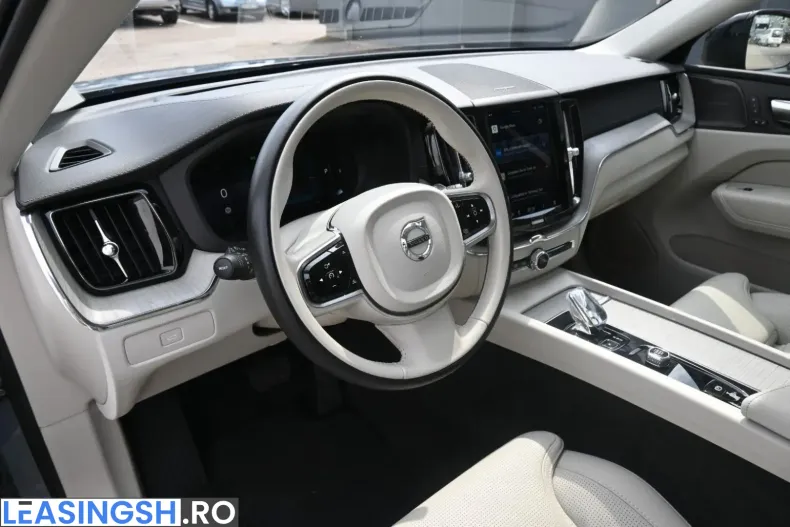 Volvo XC60 din 2023 cu 36.100 km - oferta VOL253876 - foto 13