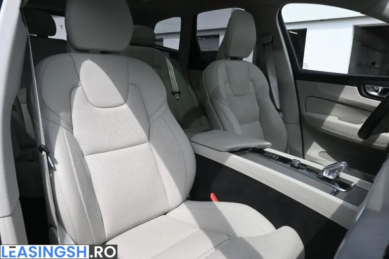 Volvo XC60 din 2023 cu 36.100 km - oferta VOL253876 - foto 15