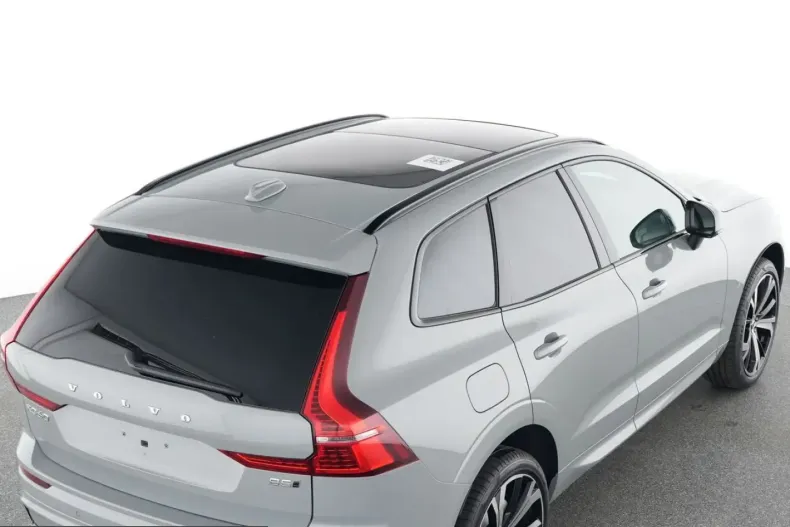Volvo XC60 din 2025 cu 18.500 km - oferta VOL253878 - foto 9