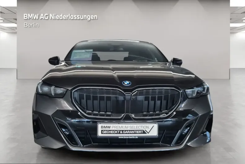 BMW 550 (Seria 5) din 2025 cu 16.453 km - oferta BMW253884 - foto 3