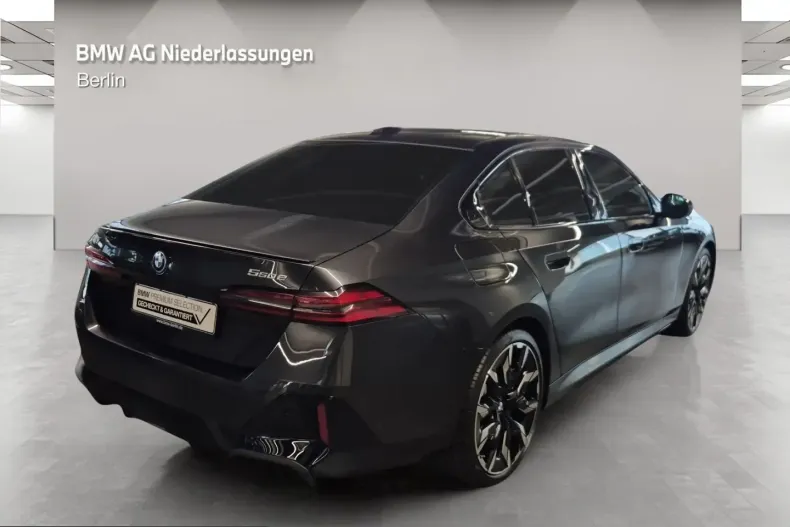 BMW 550 (Seria 5) din 2025 cu 16.453 km - oferta BMW253884 - foto 4