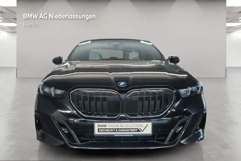 BMW 550 (Seria 5) din 2025 cu 12.623 km - oferta BMW253886 - foto 3