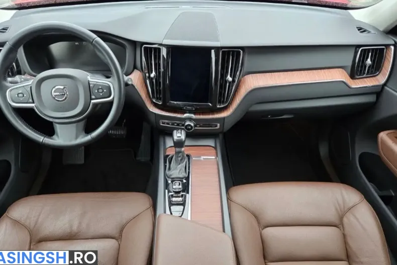 Volvo XC60 din 2022 cu 14.068 km - oferta VOL253892 - foto 2