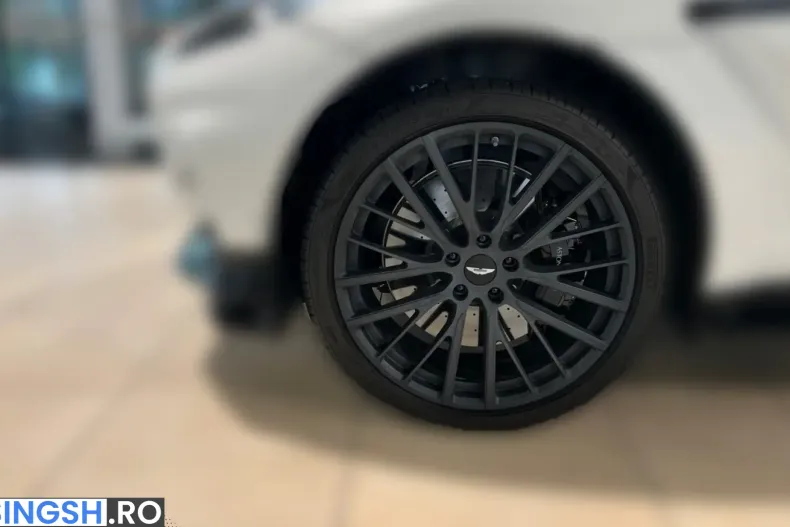 Aston Martin DBX din 2025 cu 4.700 km - oferta AST253896 - foto 5