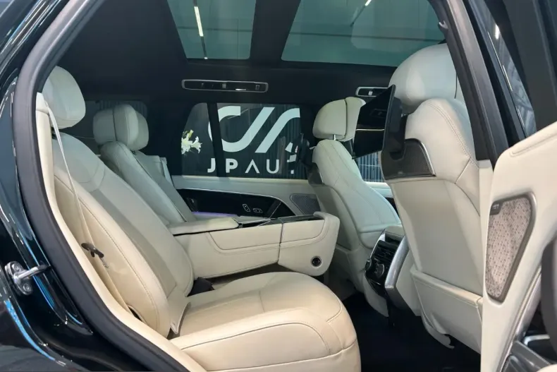 Land Rover Range Rover din 2025 cu 10.330 km - oferta LAN253911 - foto 10