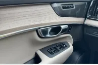 Volvo XC90 din 2025 cu 5.000 km - oferta VOL253917 - foto 4