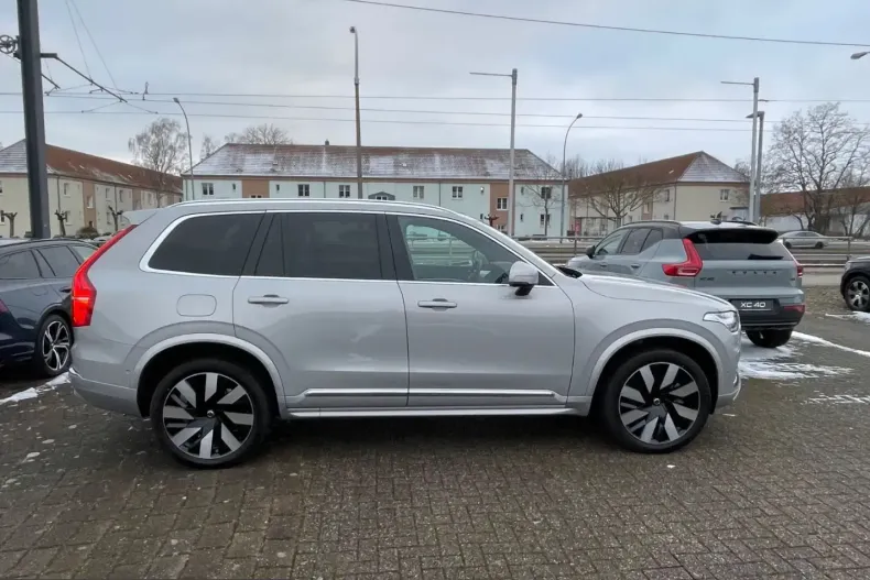 Volvo XC90 din 2024 cu 12.950 km - oferta VOL253924 - foto 9