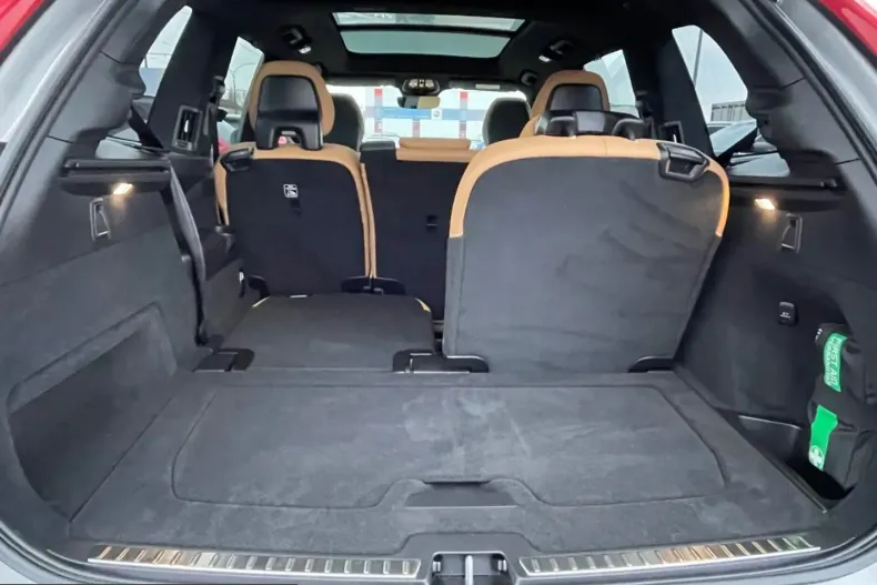Volvo XC90 din 2024 cu 12.950 km - oferta VOL253924 - foto 11