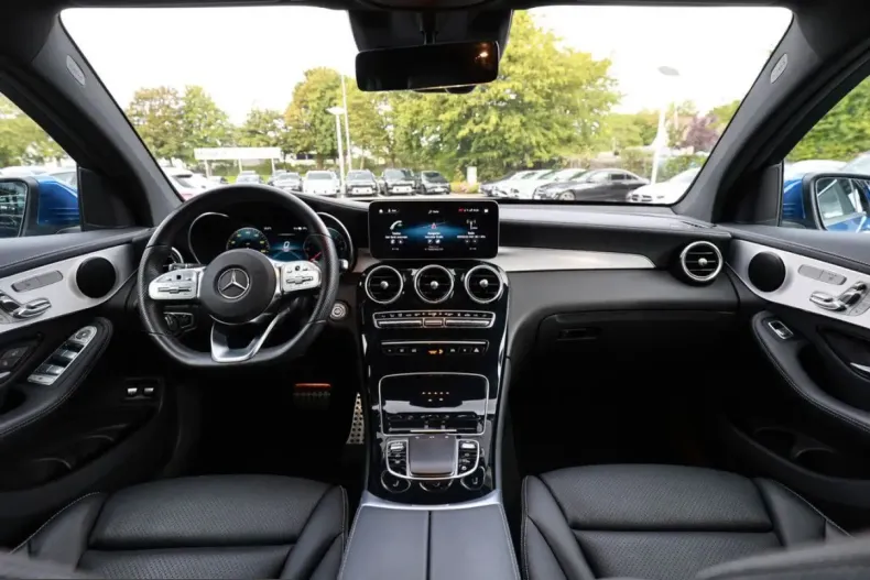 Mercedes-Benz GLC 300 (Clasa GLC) din 2022 cu 28.692 km - oferta MER253936 - foto 6