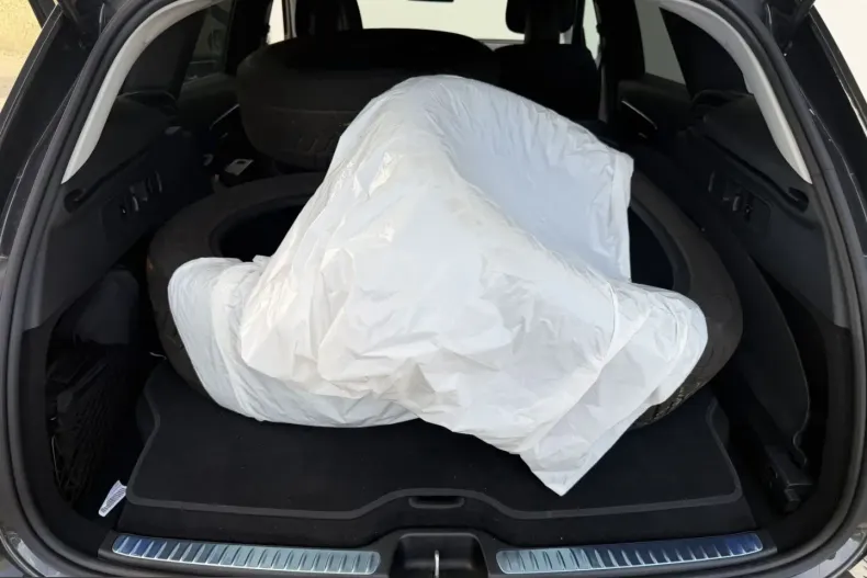 Mercedes-Benz GLC 300 (Clasa GLC) din 2025 cu 8.463 km - oferta MER253937 - foto 7