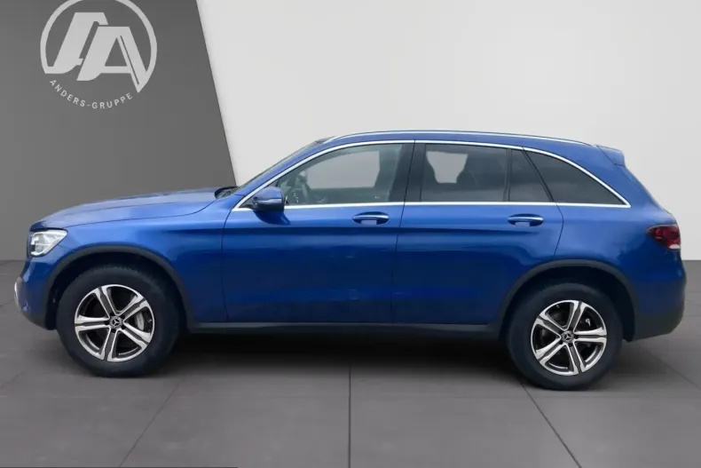 Mercedes-Benz GLC 300 (Clasa GLC) din 2022 cu 56.578 km - oferta MER253938 - foto 3