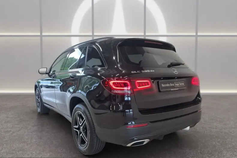 Mercedes-Benz GLC 300 (Clasa GLC) din 2022 cu 74.647 km - oferta MER253940 - foto 3