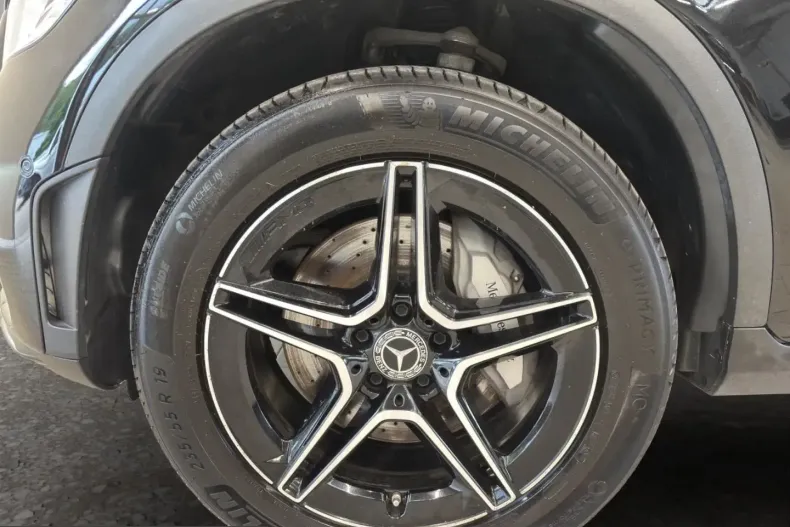 Mercedes-Benz GLC 300 (Clasa GLC) din 2022 cu 74.647 km - oferta MER253940 - foto 12