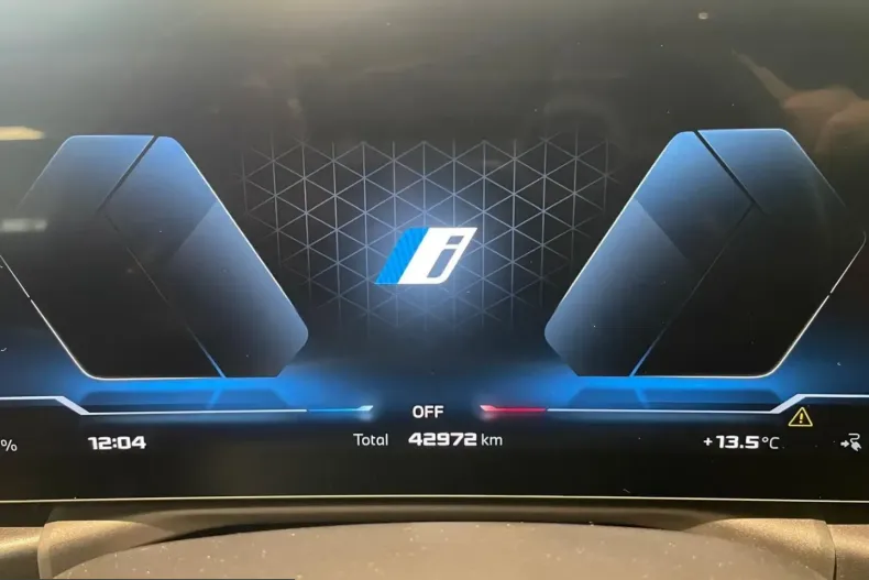 BMW i4 (Seria 4) din 2023 cu 42.972 km - oferta BMW253946 - foto 11