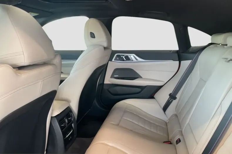 BMW i4 (Seria 4) din 2025 cu 33.875 km - oferta BMW253948 - foto 10