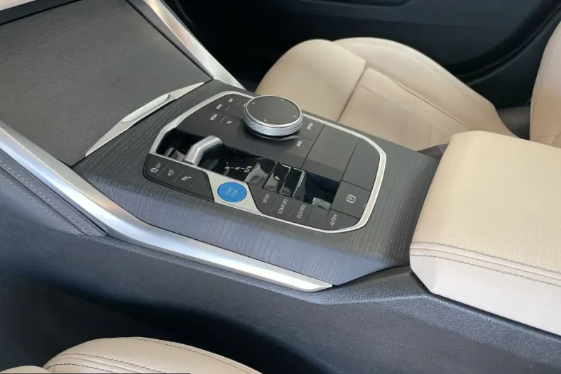 BMW i4 (Seria 4) din 2025 cu 33.875 km - oferta BMW253948 - foto 14