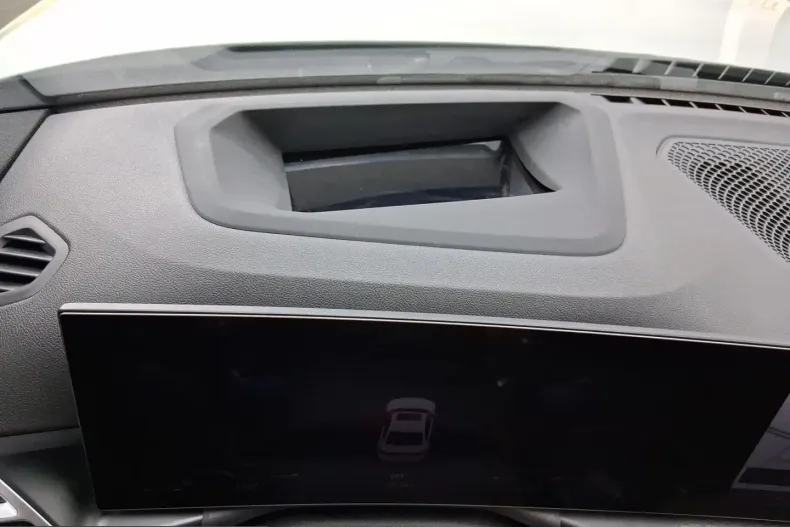 BMW 330 (Seria 3) din 2025 cu 25.242 km - oferta BMW253957 - foto 15