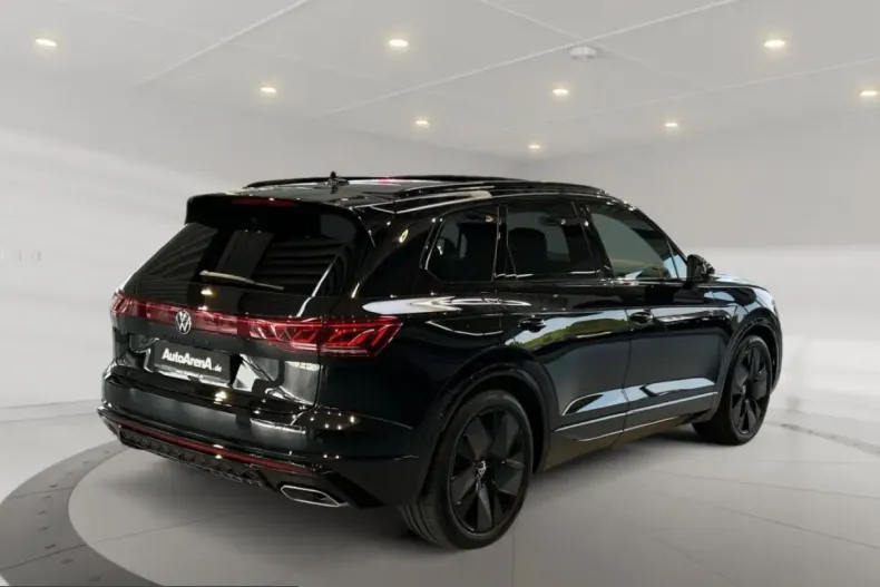 Volkswagen Touareg din 2025 cu 6.450 km - oferta VOL253960 - foto 4