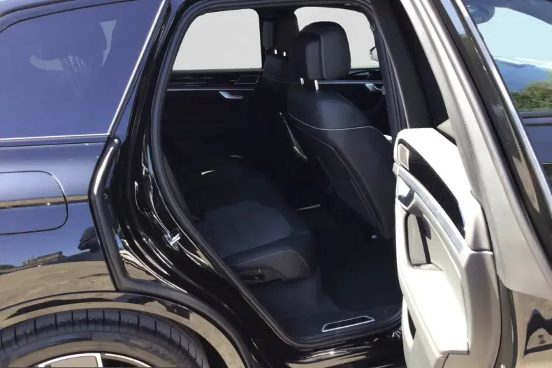 Volkswagen Touareg din 2025 cu 26.900 km - oferta VOL253961 - foto 6