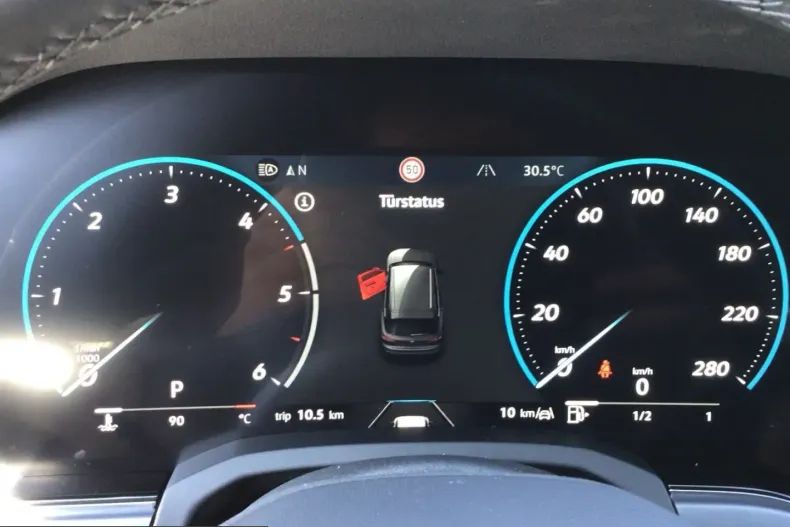 Volkswagen Touareg din 2025 cu 26.900 km - oferta VOL253961 - foto 10