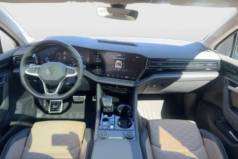 Volkswagen Touareg din 2025 cu 32.000 km - oferta VOL253964 - foto 10