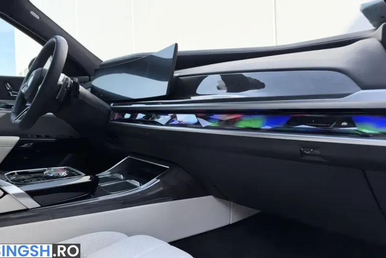 BMW 740 (Seria 7) din 2026 cu 11.000 km - oferta BMW253968 - foto 23