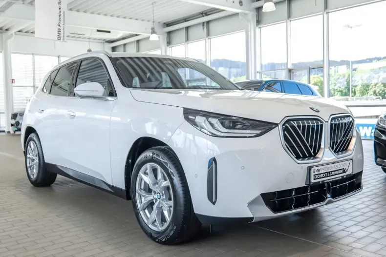 BMW X3 (Seria X) din 2025 cu 12.250 km - oferta BMW253975 - foto 1