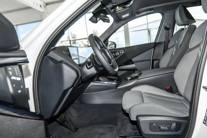 BMW X3 (Seria X) din 2025 cu 12.250 km - oferta BMW253975 - foto 5