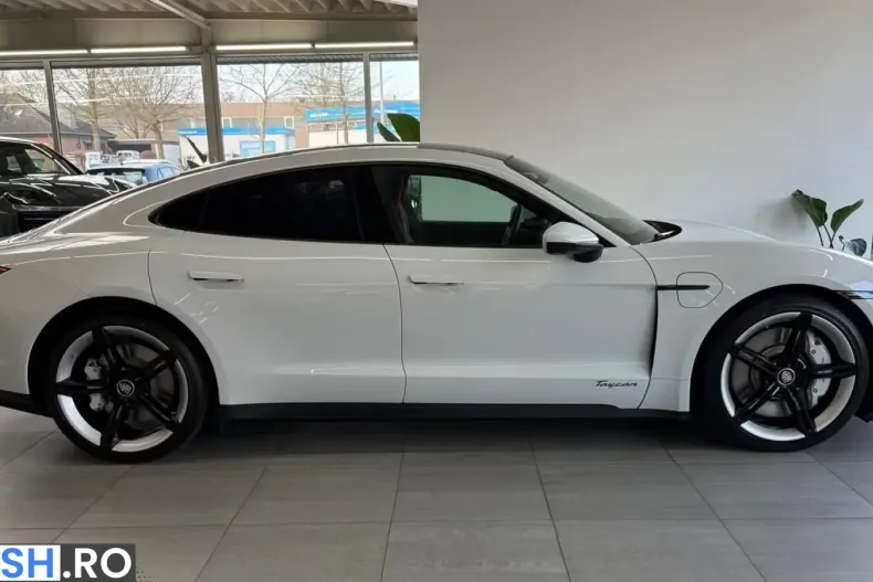 Porsche Taycan din 2023 cu 4.900 km - oferta POR253978 - foto 2