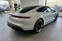 Porsche Taycan din 2023 cu 4.900 km - oferta POR253978 - foto 3