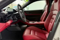 Porsche Taycan din 2023 cu 4.900 km - oferta POR253978 - foto 20
